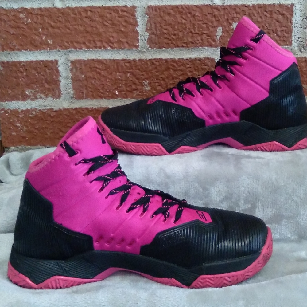 Under Armour - Picture 3 of 7